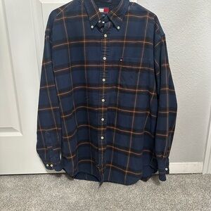 Vintage Tommy Hilfiger Men's Blue Plaid Shirt